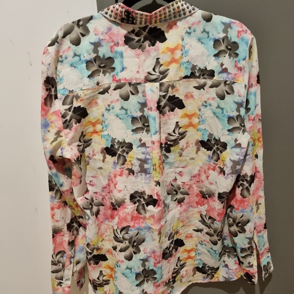 Sportsgirl Size 10 Floral Studded Button Up Shirt - Picture 8 of 8